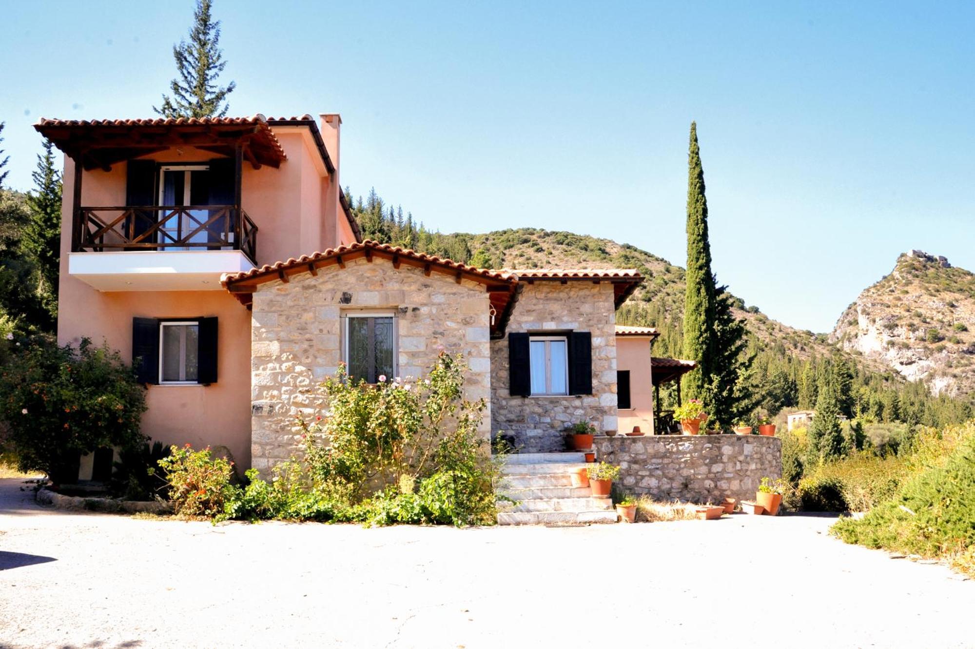 Elegant Stone Mansion In Historic Mystras Apartment Ngoại thất bức ảnh